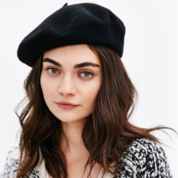 Urban Outfitters Accessories - Urban Outfitters Wool Beret